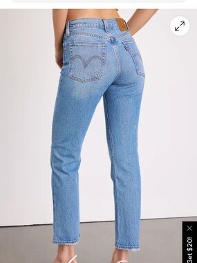 Levi's Women's Light Wash Straight Leg Jeans